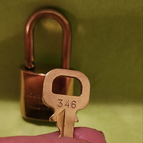 Louis Vuitton Lock and Key No 346 Made in France - Picture 4 of 6